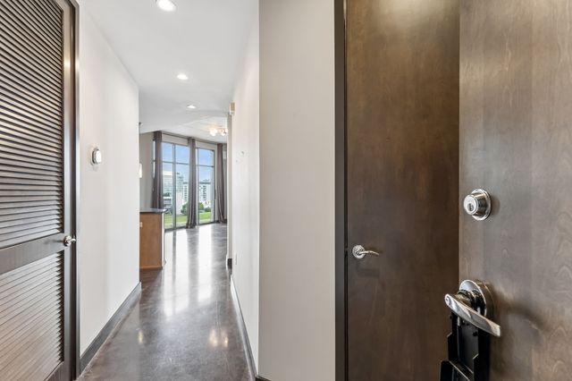 1510 Demonbreun St Apt 702, Nashville, TN 37203