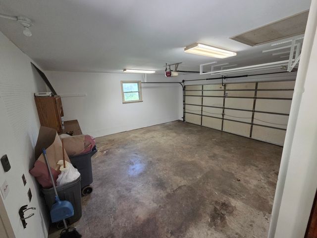 668 Lee Drive, Crystal Lake, IL 60014