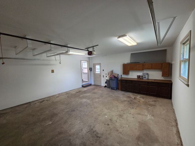 668 Lee Drive, Crystal Lake, IL 60014