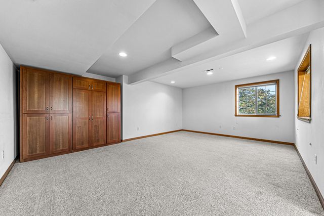 5227 Pioneer Road, Medford, OR 97501