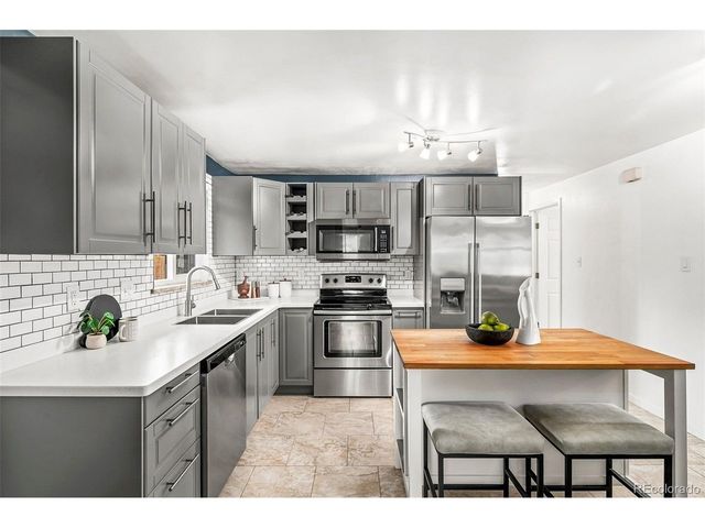 6156 Hoyt Ct, Arvada, CO 80004