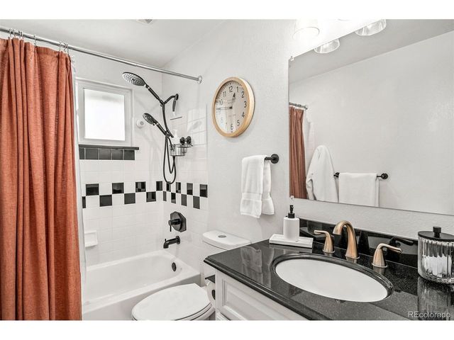 6156 Hoyt Ct, Arvada, CO 80004