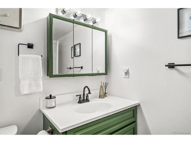 6156 Hoyt Ct, Arvada, CO 80004