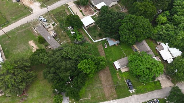 8165 Deer View Circle, Granbury, TX 76049