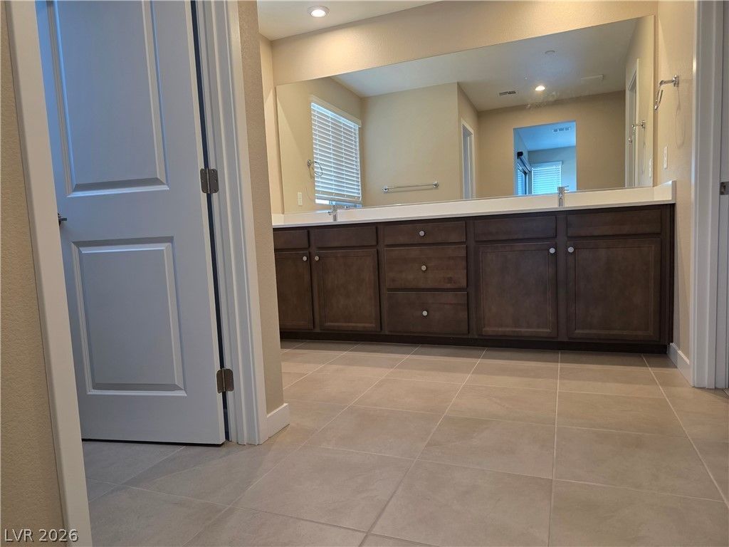 Image 16 of property listing at 4320 Tallow Falls Avenue, Las Vegas, NV 89141