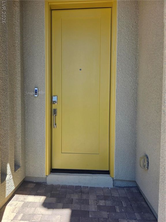 Image 2 of property listing at 4320 Tallow Falls Avenue, Las Vegas, NV 89141