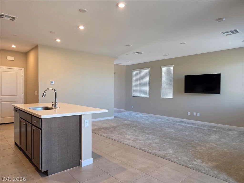 Image 8 of property listing at 4320 Tallow Falls Avenue, Las Vegas, NV 89141