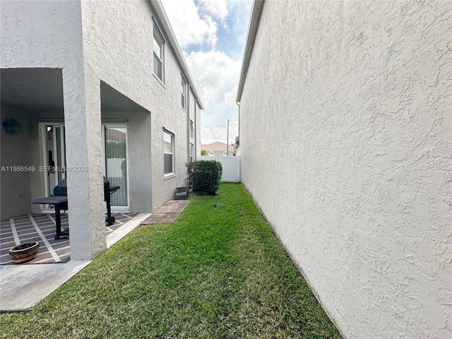 15973 NW 16th Ct, Pembroke Pines, FL 33028