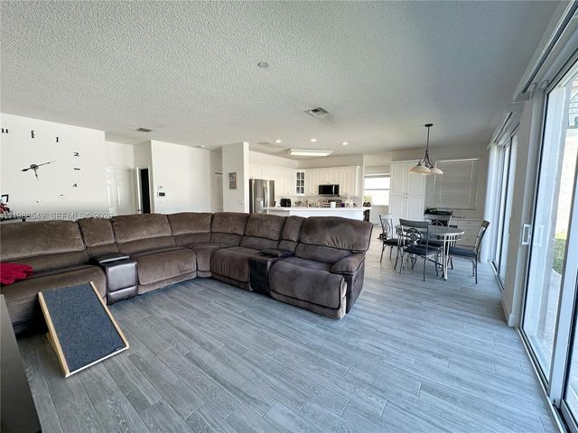 15973 NW 16th Ct, Pembroke Pines, FL 33028