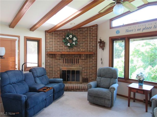 3715 Riviera Avenue NW, Massillon, OH 44646