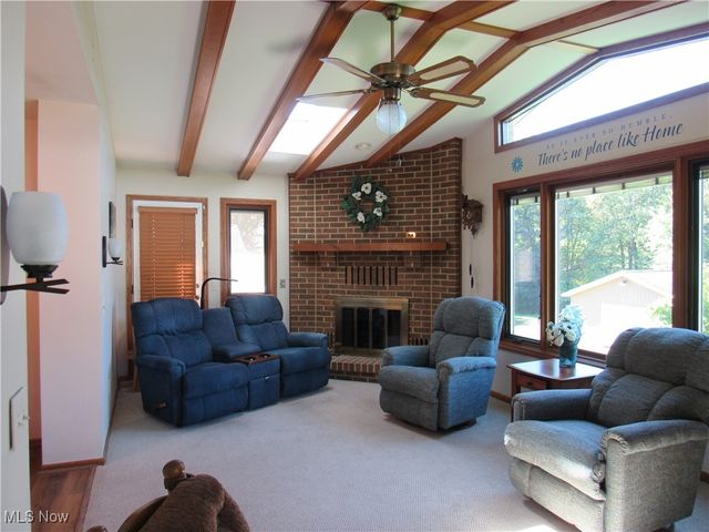 3715 Riviera Avenue NW, Massillon, OH 44646