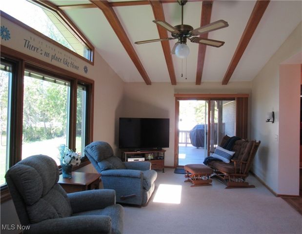 3715 Riviera Avenue NW, Massillon, OH 44646