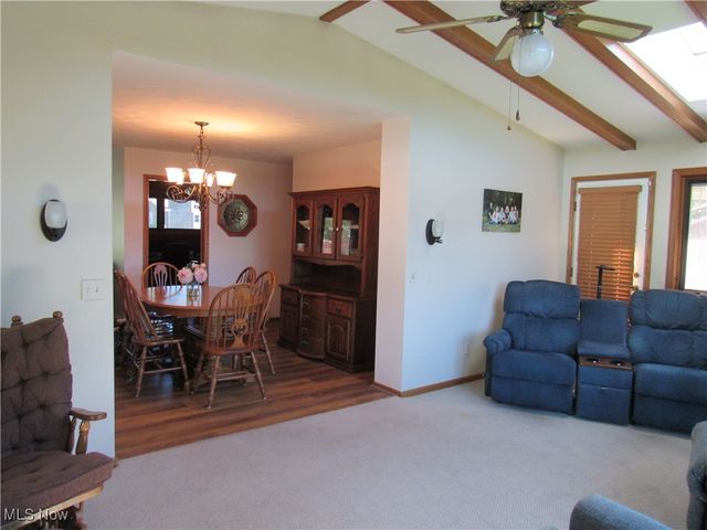 3715 Riviera Avenue NW, Massillon, OH 44646