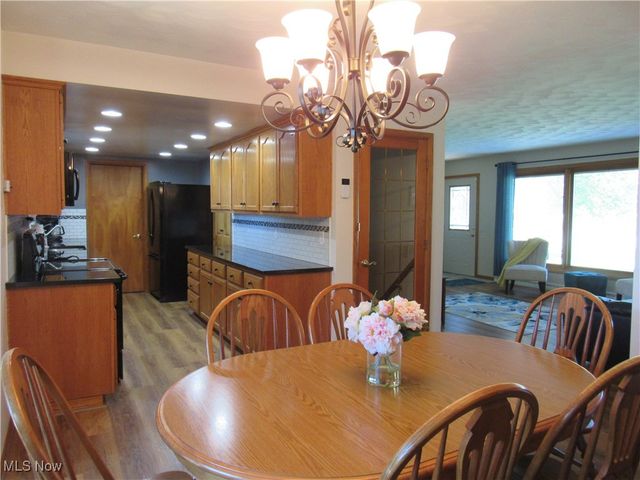 3715 Riviera Avenue NW, Massillon, OH 44646