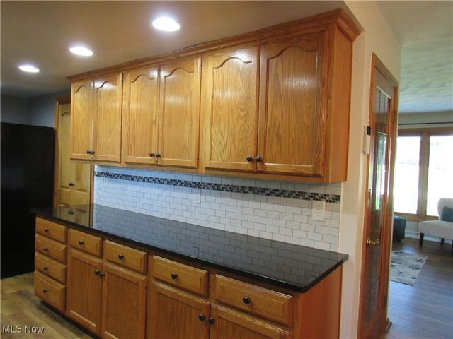 3715 Riviera Avenue NW, Massillon, OH 44646