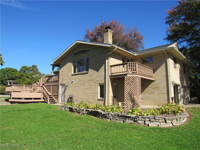 3715 Riviera Avenue NW, Massillon, OH 44646