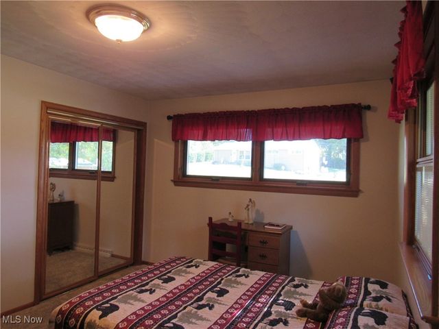 3715 Riviera Avenue NW, Massillon, OH 44646