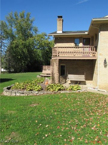 3715 Riviera Avenue NW, Massillon, OH 44646