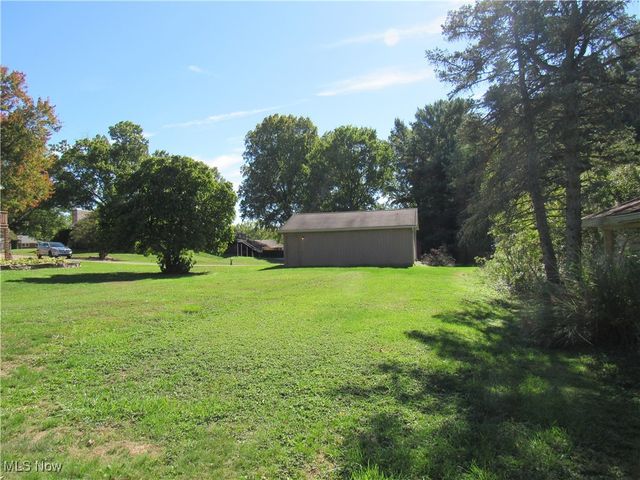 3715 Riviera Avenue NW, Massillon, OH 44646