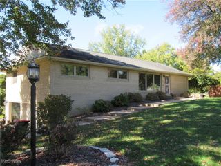 3715 Riviera Avenue NW, Massillon, OH 44646