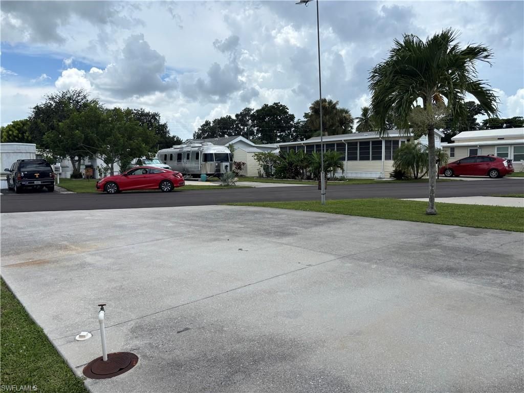 12 Pearl DR, NAPLES, FL 34114 — photo 4