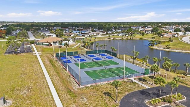 6389 COLISEUM BOULEVARD, Port Charlotte, FL 33981