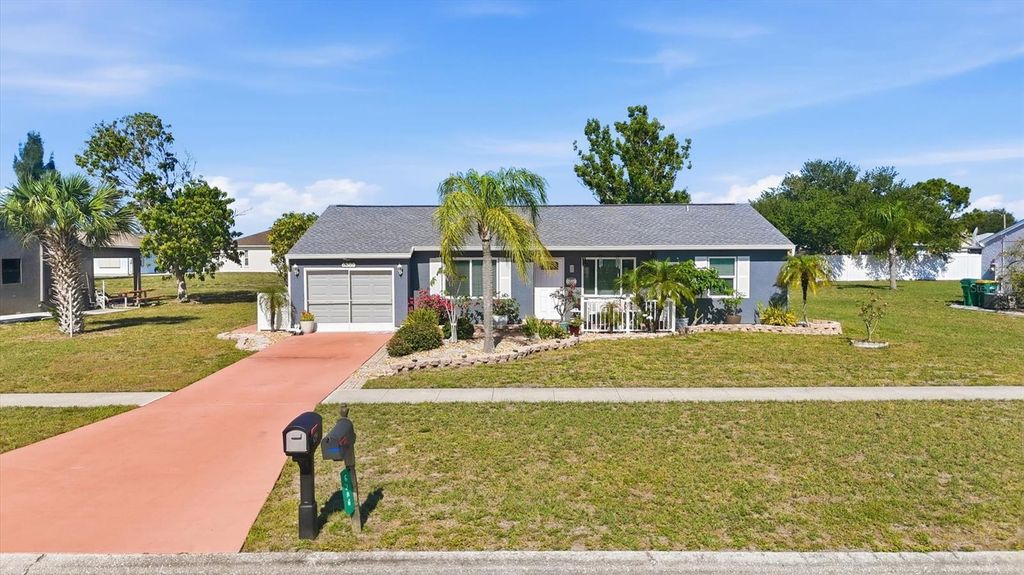 6389 COLISEUM BOULEVARD, Port Charlotte, FL 33981