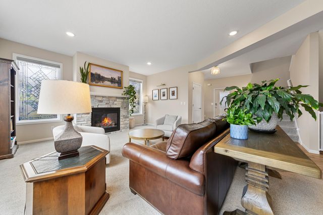 20037 Hamlet Lane, Lakeville, MN 55044