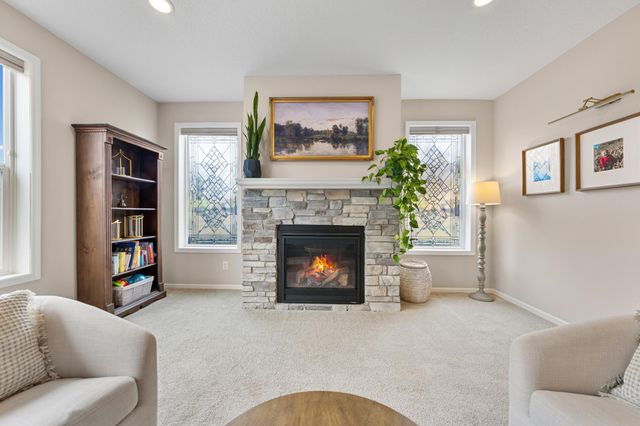 20037 Hamlet Lane, Lakeville, MN 55044