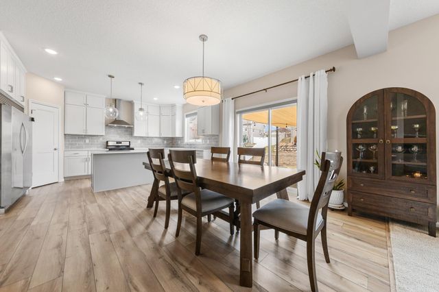 20037 Hamlet Lane, Lakeville, MN 55044