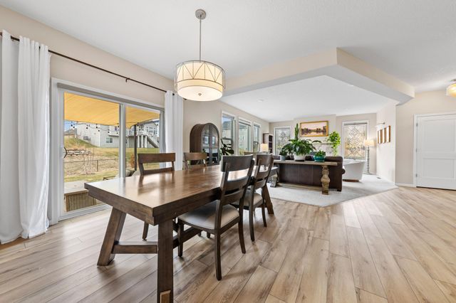 20037 Hamlet Lane, Lakeville, MN 55044