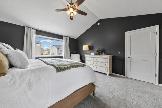 20037 Hamlet Lane, Lakeville, MN 55044