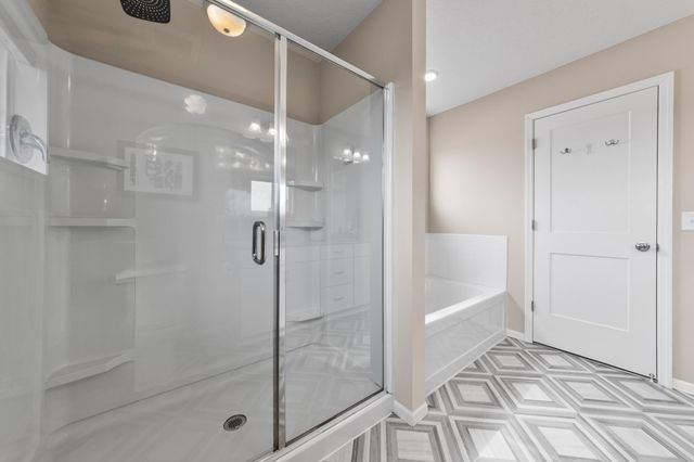 20037 Hamlet Lane, Lakeville, MN 55044