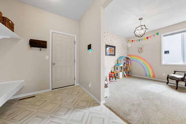 20037 Hamlet Lane, Lakeville, MN 55044