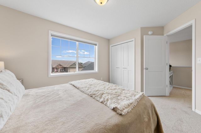 20037 Hamlet Lane, Lakeville, MN 55044