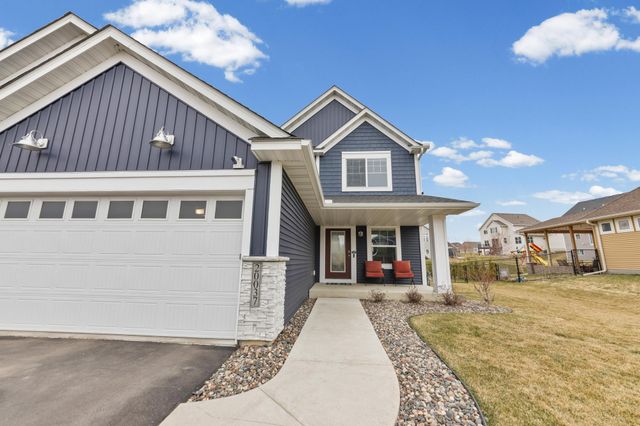 20037 Hamlet Lane, Lakeville, MN 55044