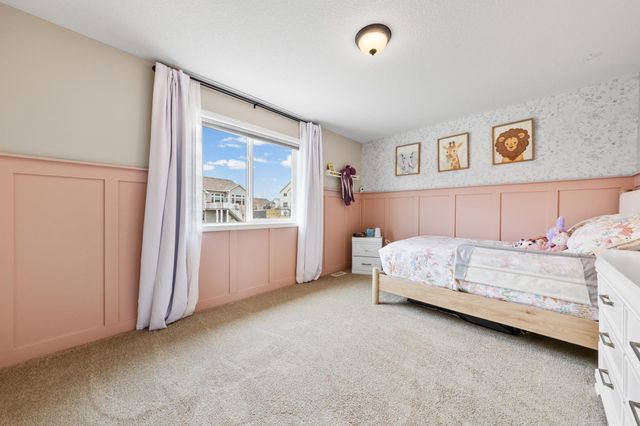 20037 Hamlet Lane, Lakeville, MN 55044