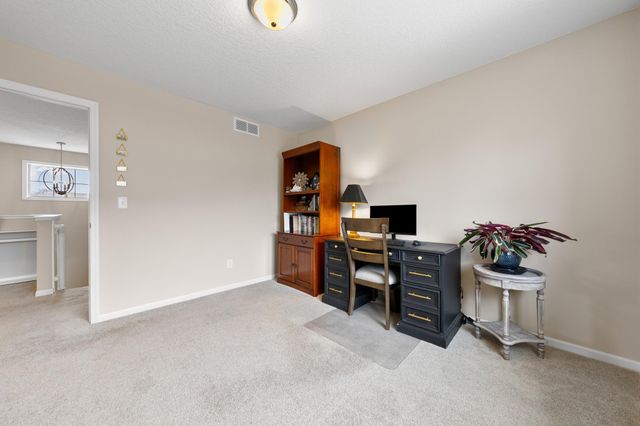 20037 Hamlet Lane, Lakeville, MN 55044