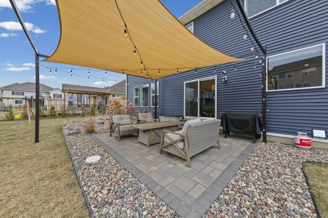 20037 Hamlet Lane, Lakeville, MN 55044