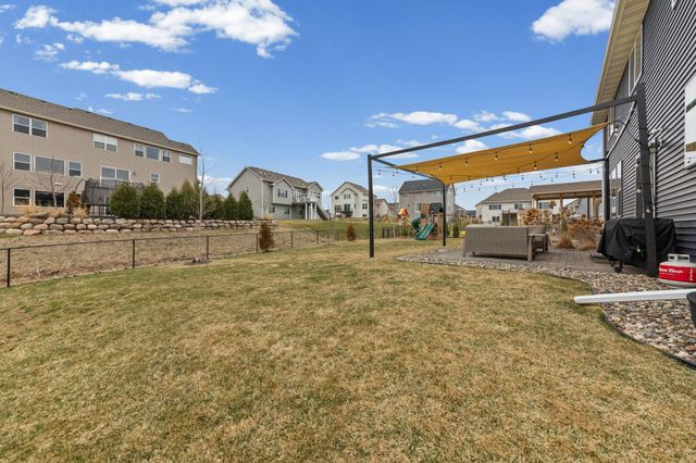 20037 Hamlet Lane, Lakeville, MN 55044