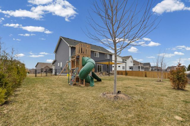 20037 Hamlet Lane, Lakeville, MN 55044