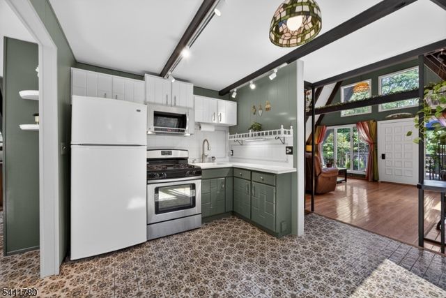 420 Phillips Rd, Vernon Twp., NJ 07422
