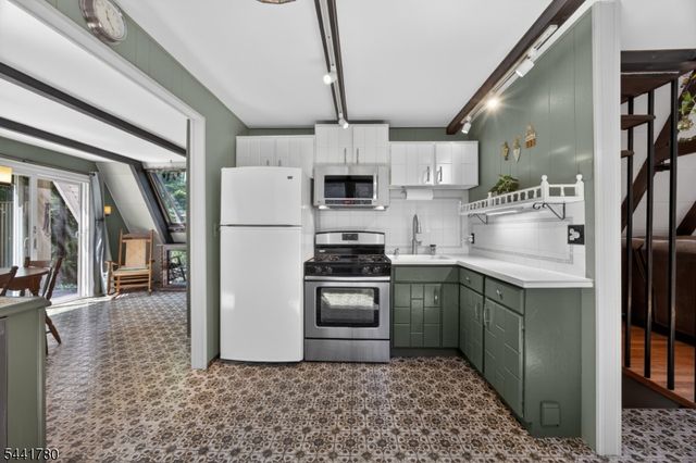 420 Phillips Rd, Vernon Twp., NJ 07422