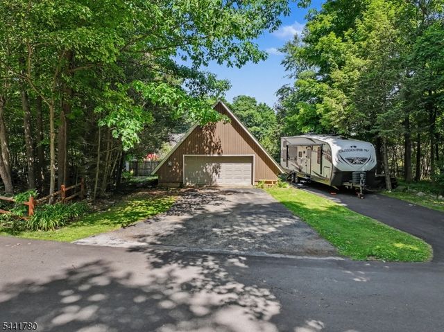 420 Phillips Rd, Vernon Twp., NJ 07422