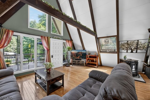 420 Phillips Rd, Vernon Twp., NJ 07422