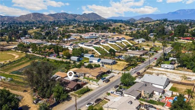 4834 Hedrick Avenue, Riverside, CA 92505
