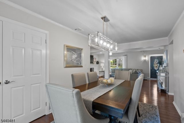 95 Edison St, Wyckoff Twp., NJ 07481