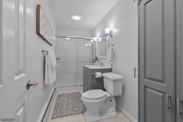 95 Edison St, Wyckoff Twp., NJ 07481