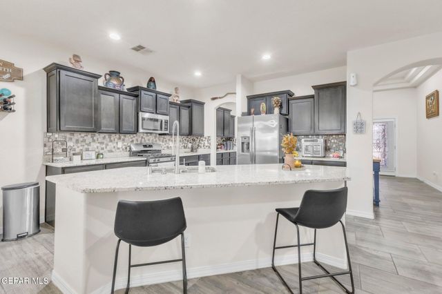 237 GONZALO Circle, El Paso, TX 79932