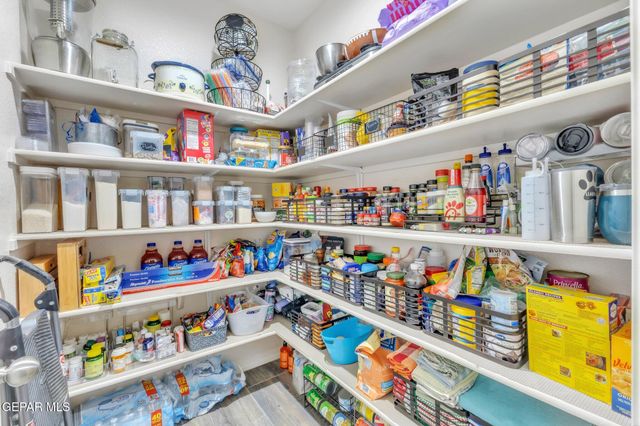 237 GONZALO Circle, El Paso, TX 79932